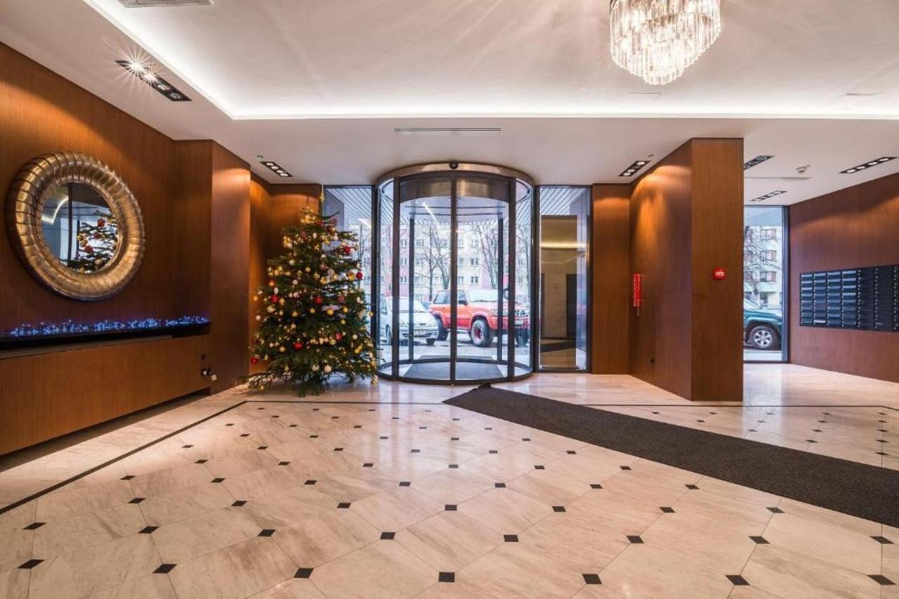 Modern Apartment Near Hilton Warschau Buitenkant foto